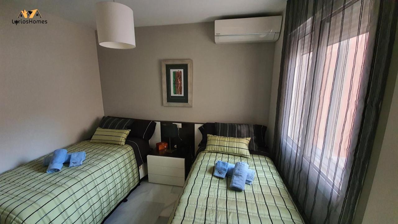 Lyrioshomes Beach Roquetas De Mar , Piscina Y Parque Infantil Exteriér fotografie